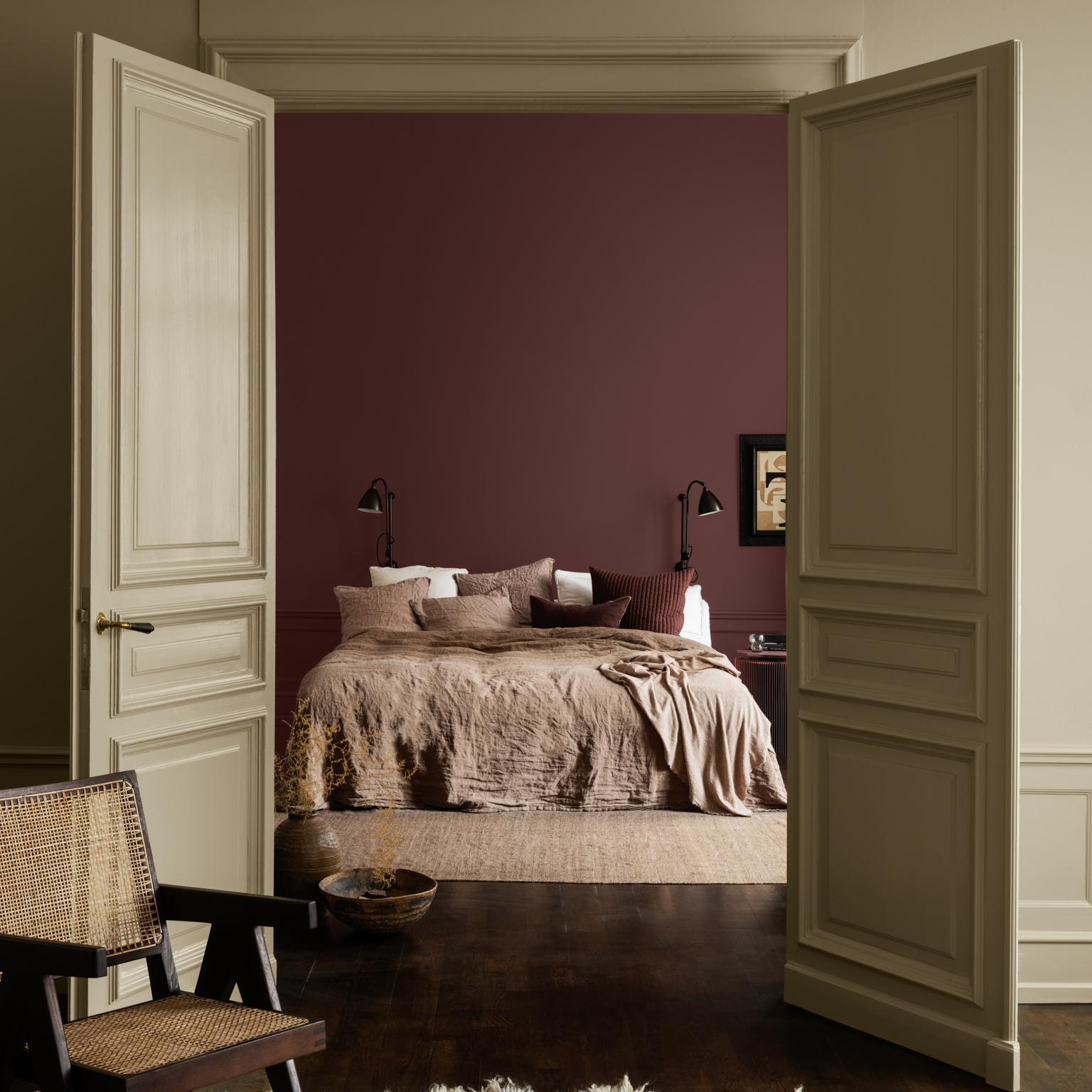 chambre mur bordeaux