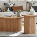 table basse en bois strié