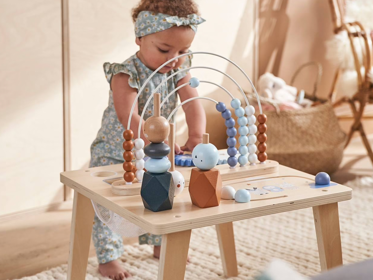 Les plus beaux jouets en bois pour bébés et enfants