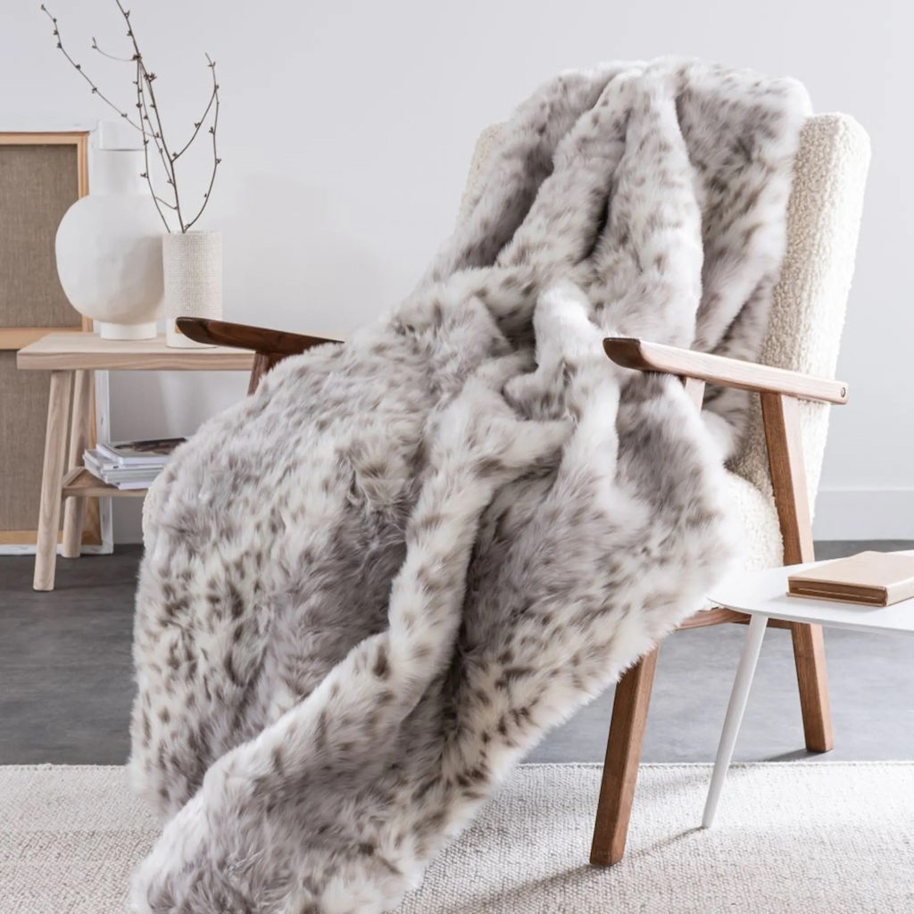 plaid en fausse fourrure