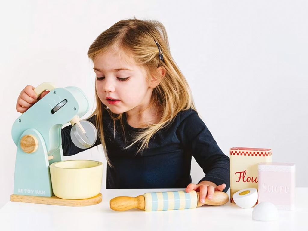 robot pâtissier en bois jouet enfant