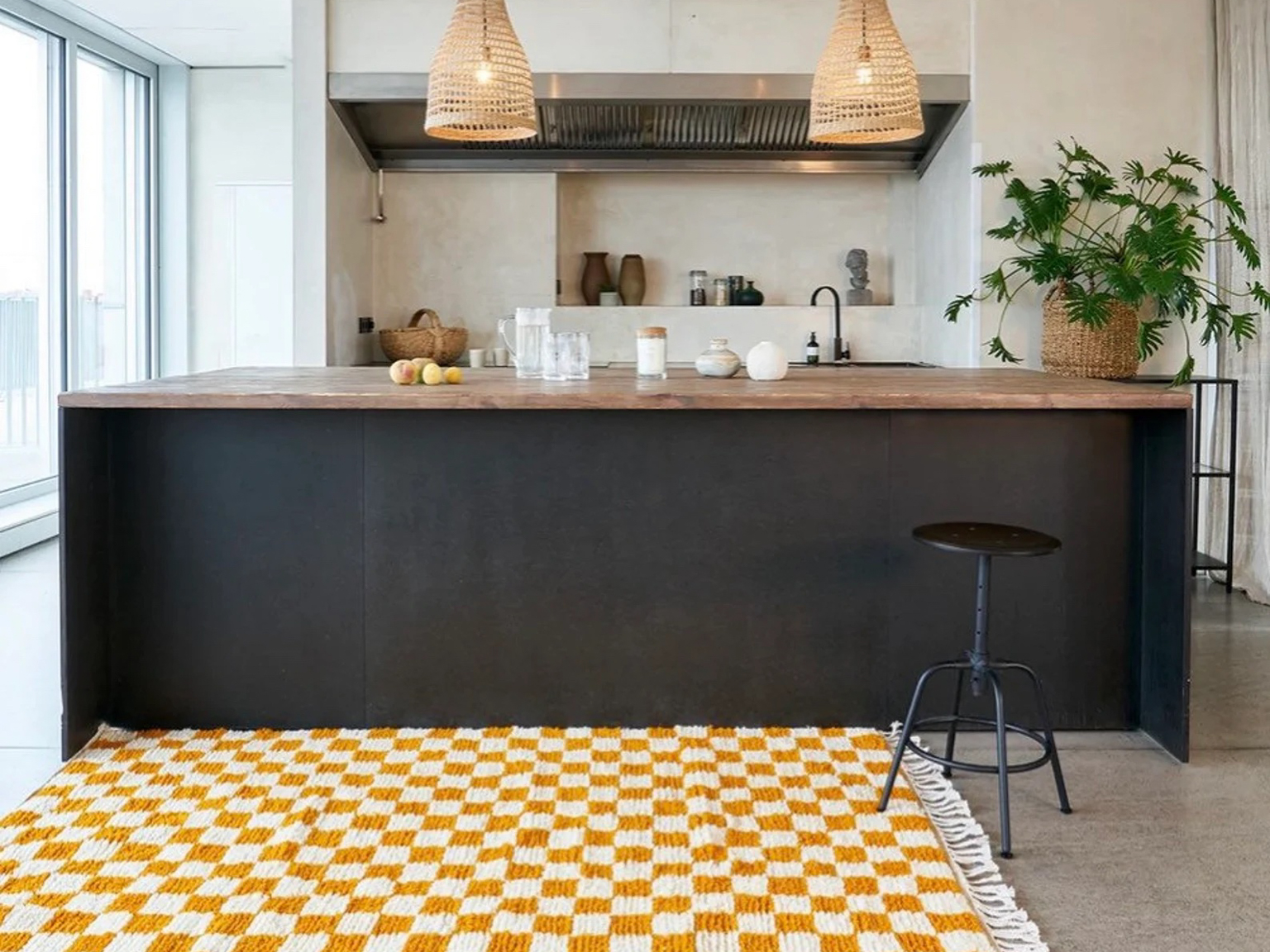 tapis damier jaune et blanc