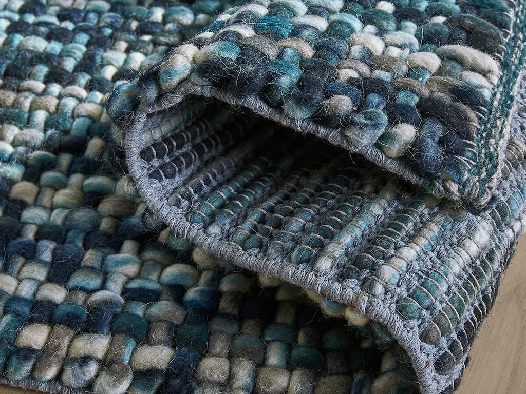 tapis en laine bleu chiné