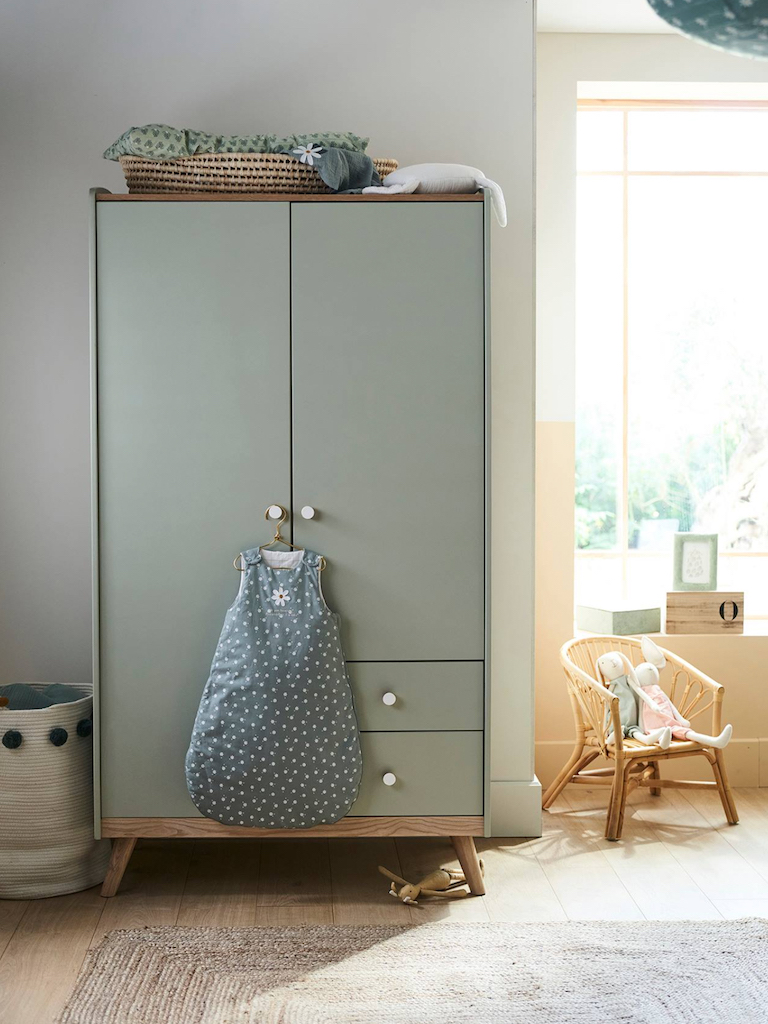 armoire enfant vert pastel 