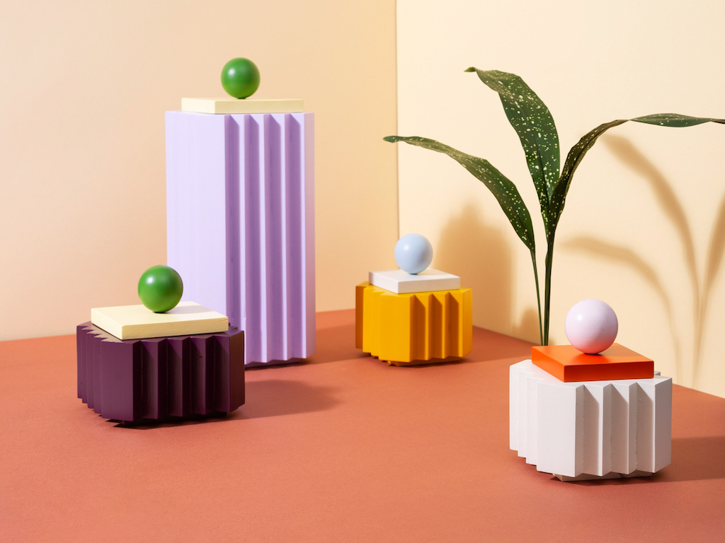 boîte design multicolore