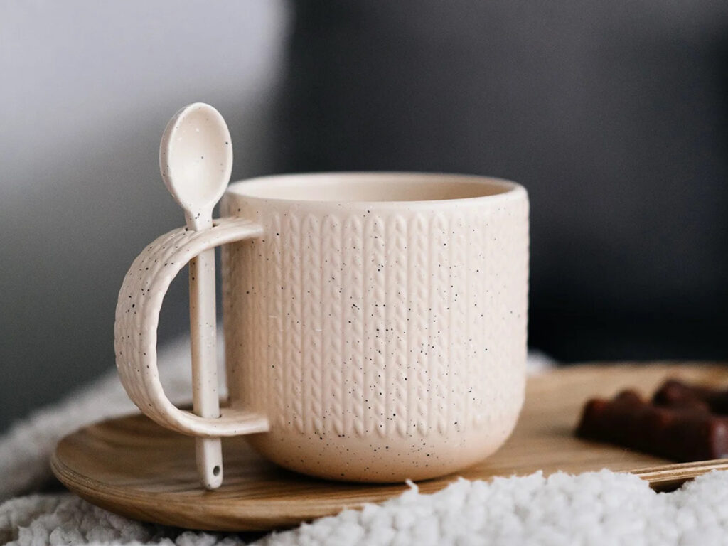 tasse en céramique tricot