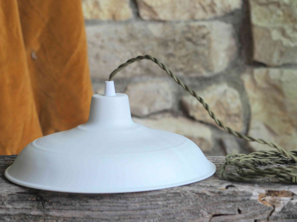suspension en porcelaine biscuit