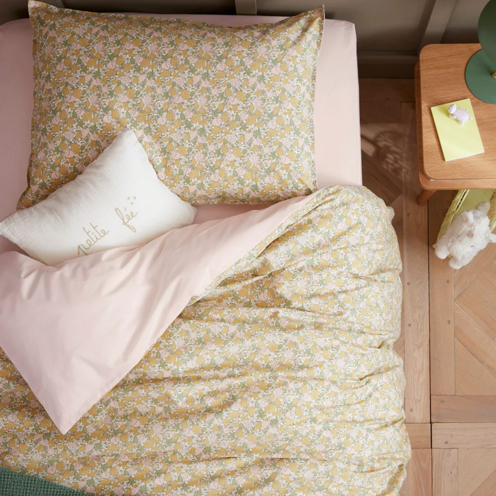 linge de lit fleuri enfant