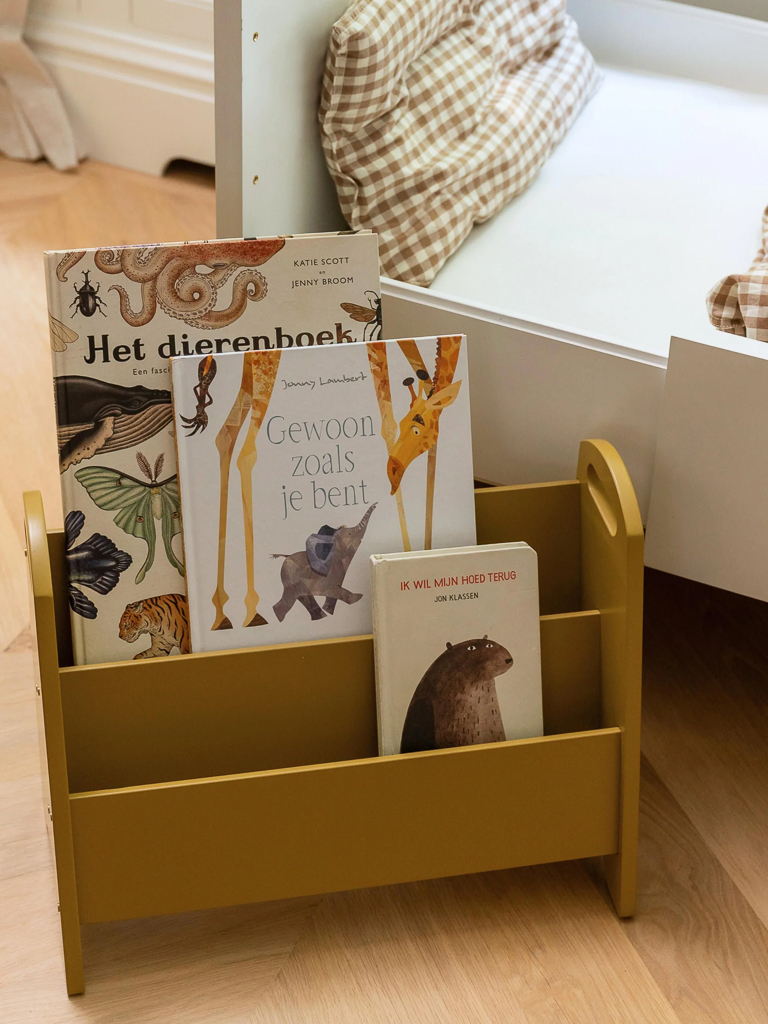 présentoir à livres jaune enfant