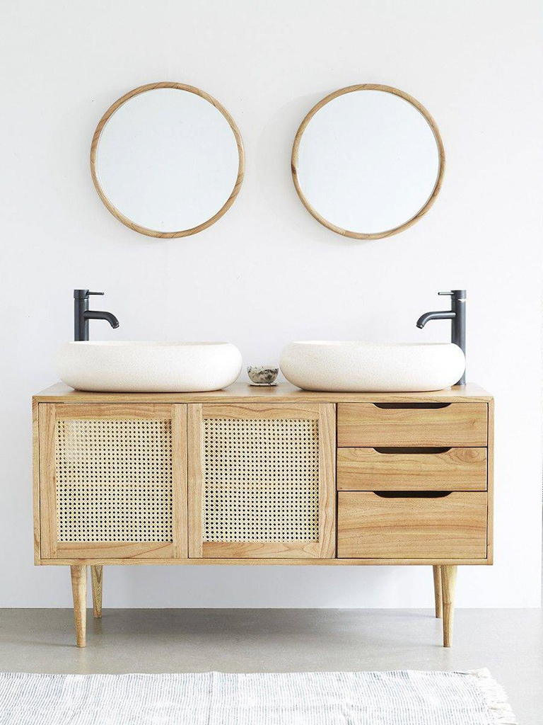meuble sous vasque en bois et cannage