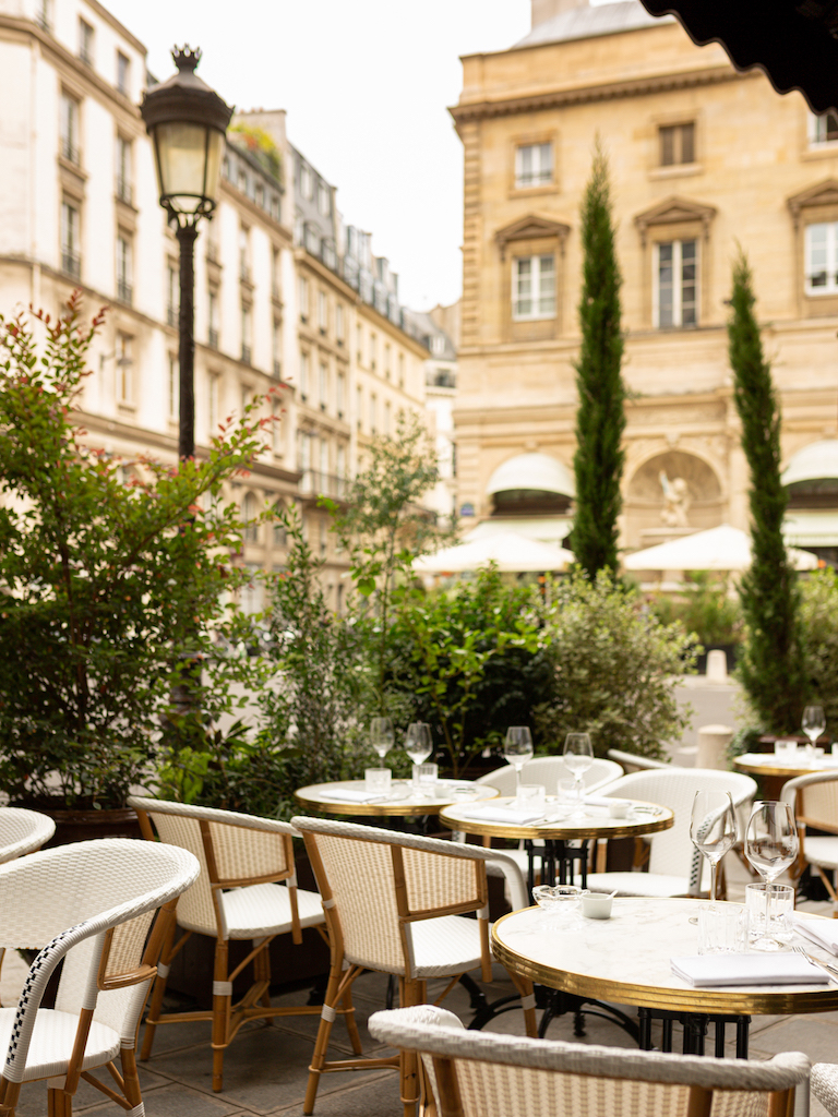 terrasse parisienne