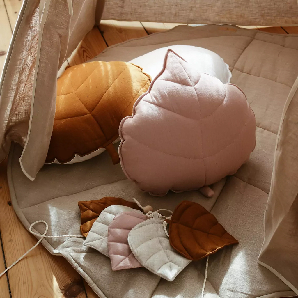 coussin feuille enfant