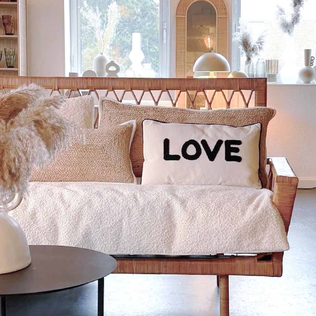coussin love slow déco