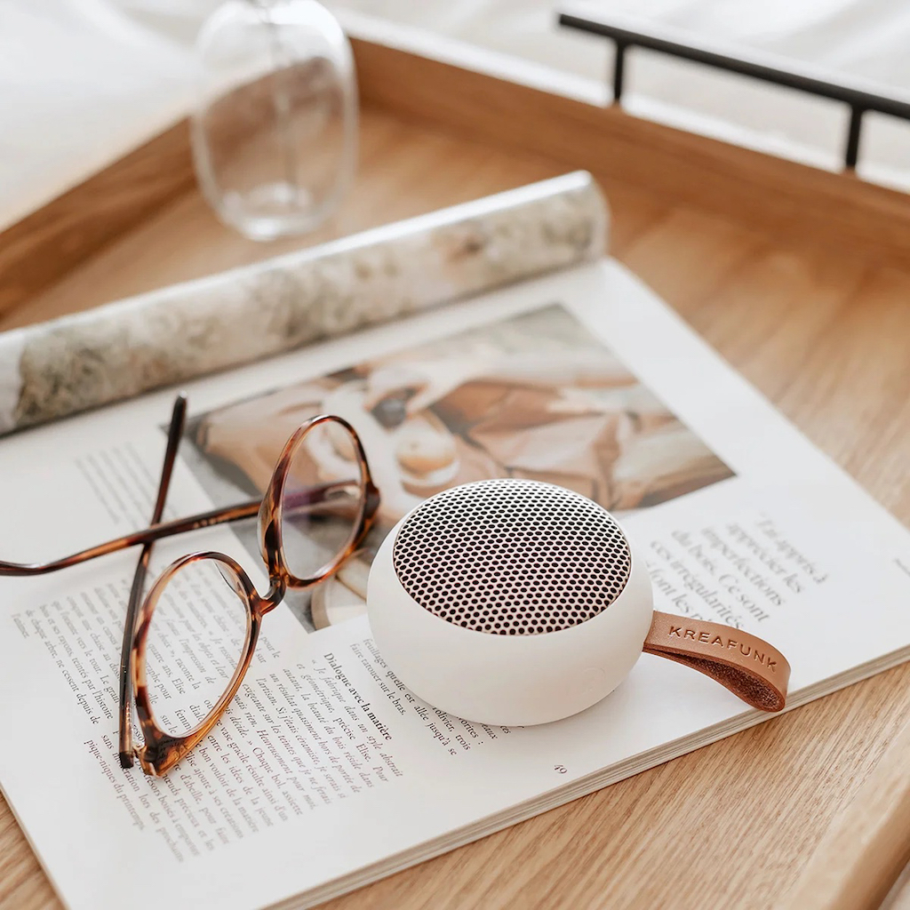 petite enceinte blanche