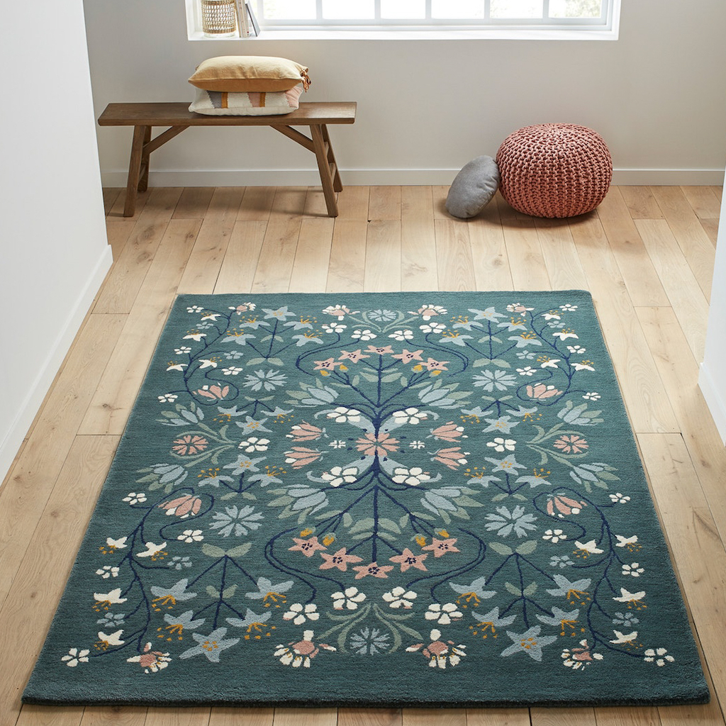 tapis en laine motif fleurs