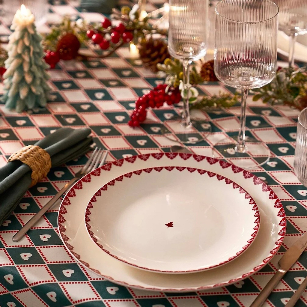 assiette de noël rouge et blanc