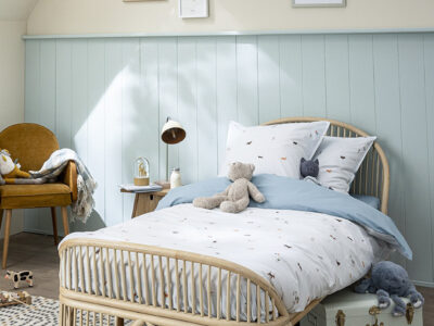 chambre enfant beige et bleu ciel