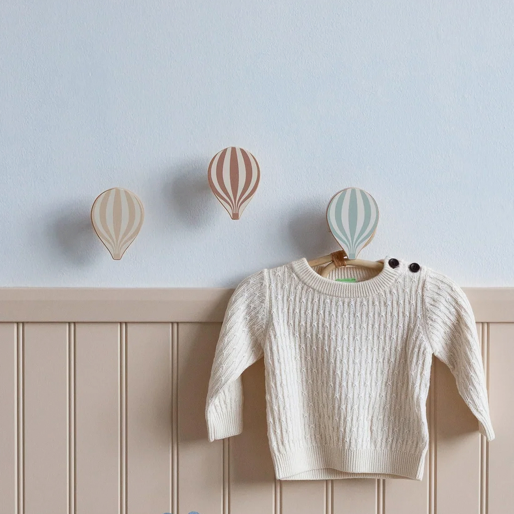 chambre enfant beige et bleu ciel