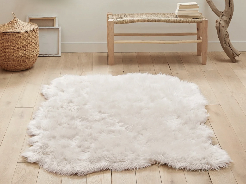 tapis fausse fourrure mouton