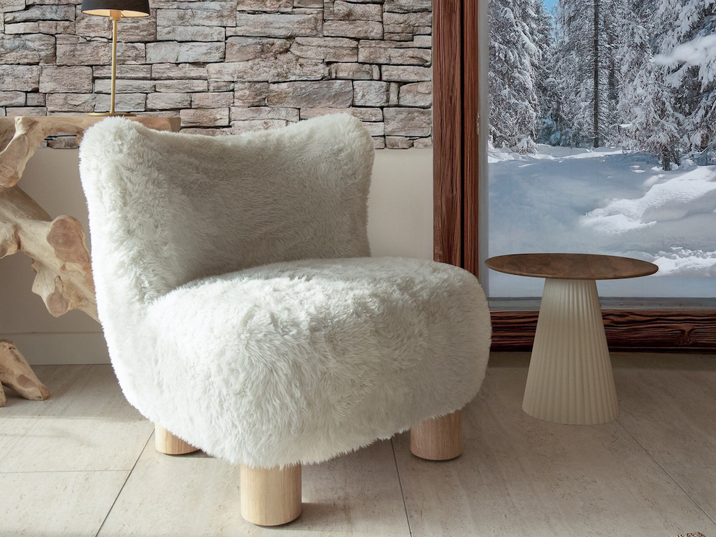 fauteuil en fausse fourrure
