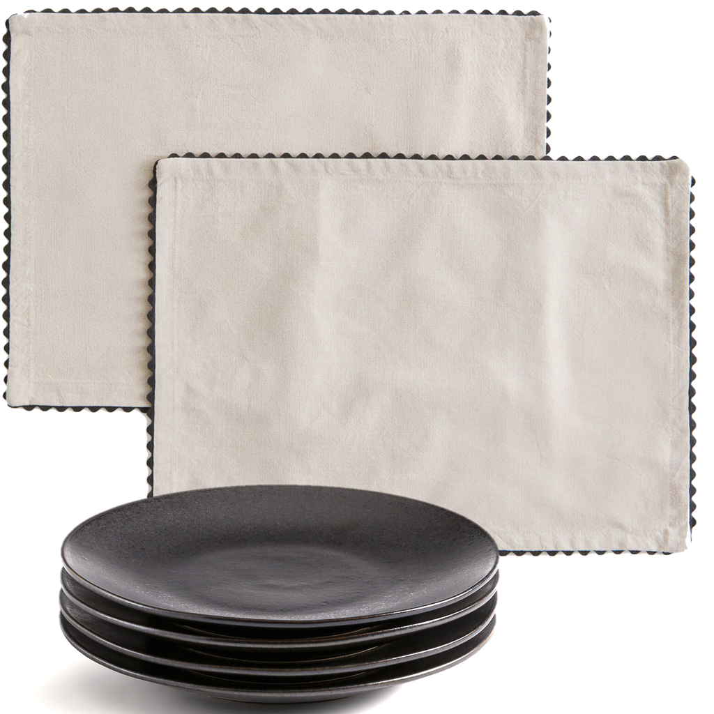 décoration table beige et noir