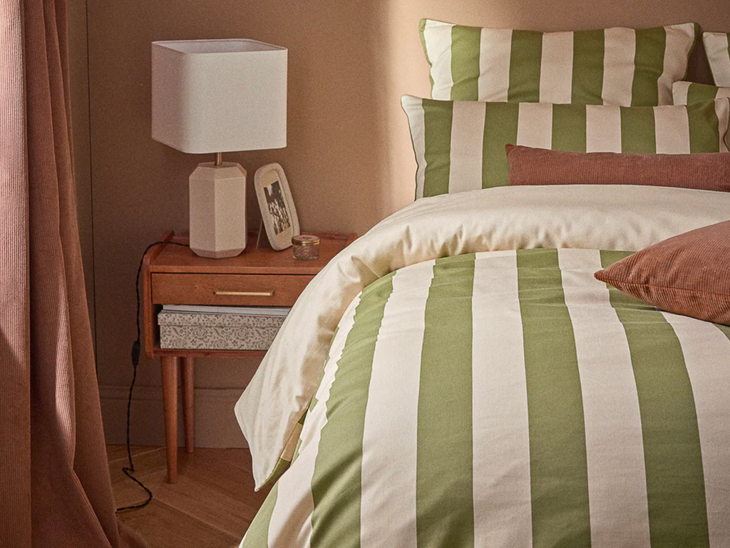 chambre adulte vert et rose