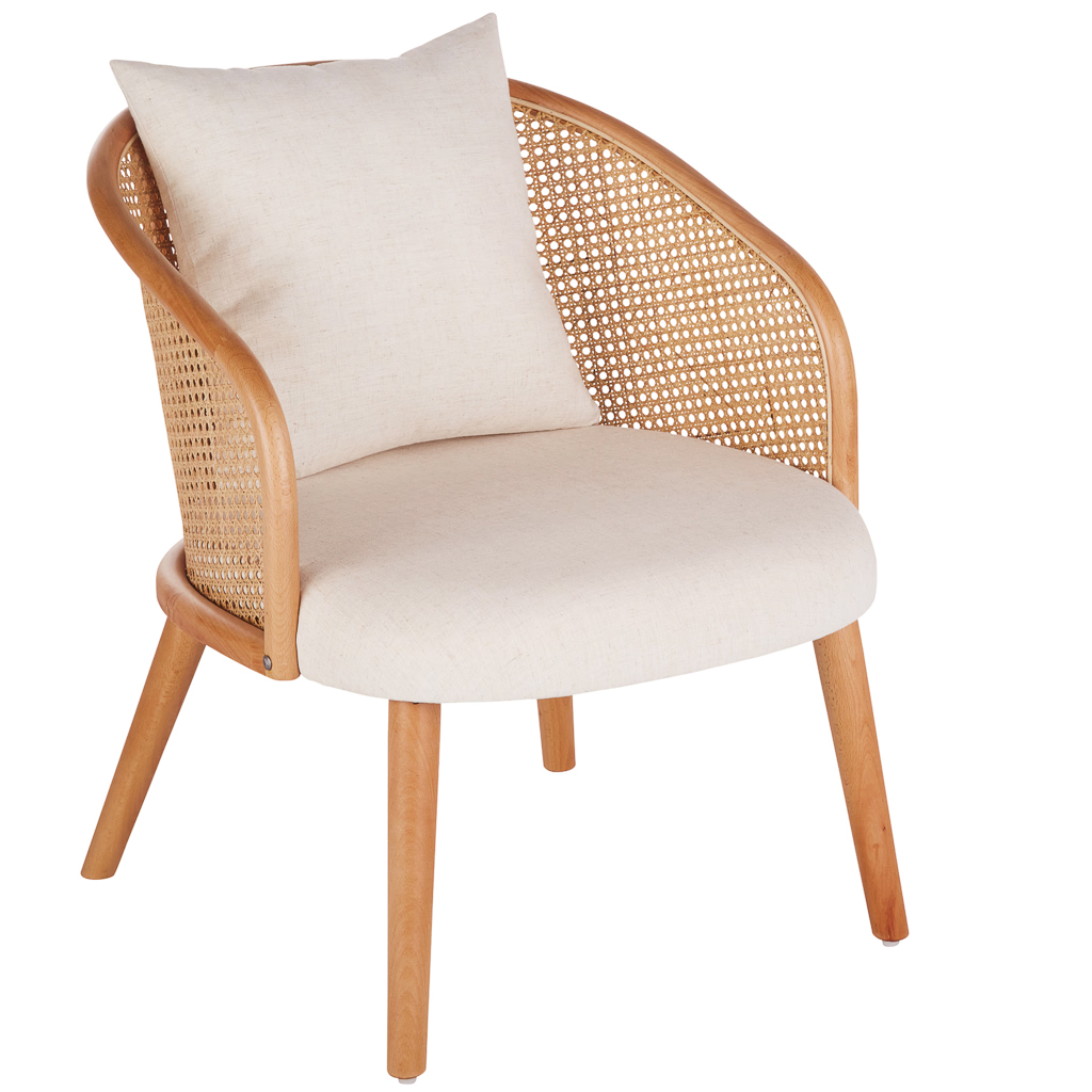 fauteuil en cannage et tissu blanc