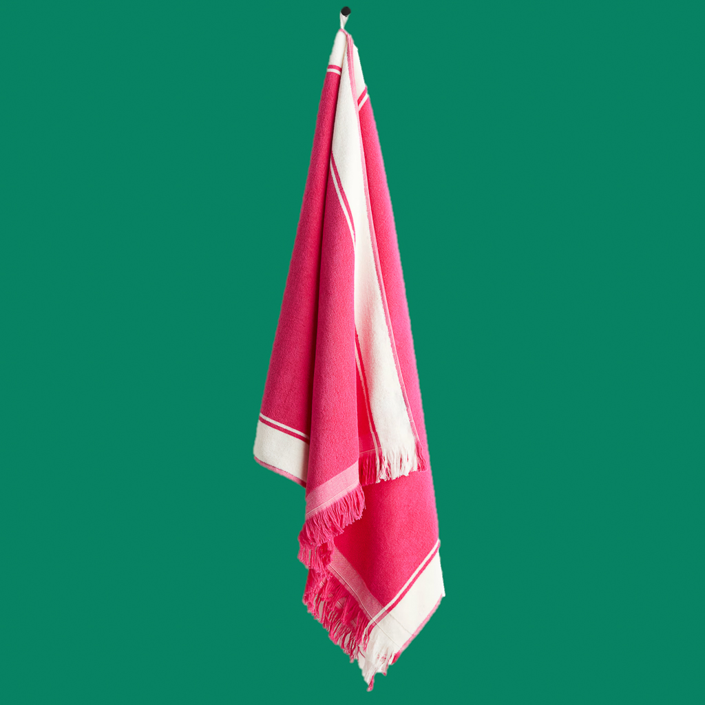 serviette de plage rose fuchsia