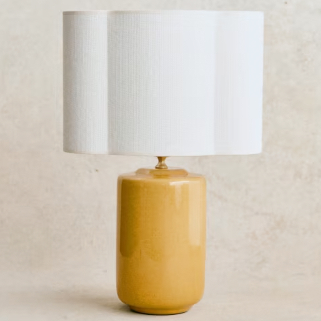 lampe jaune ocre