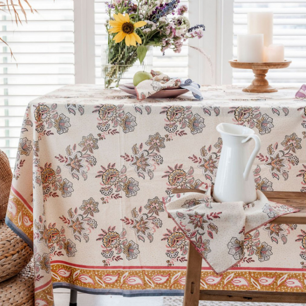 nappe indienne fond blanc