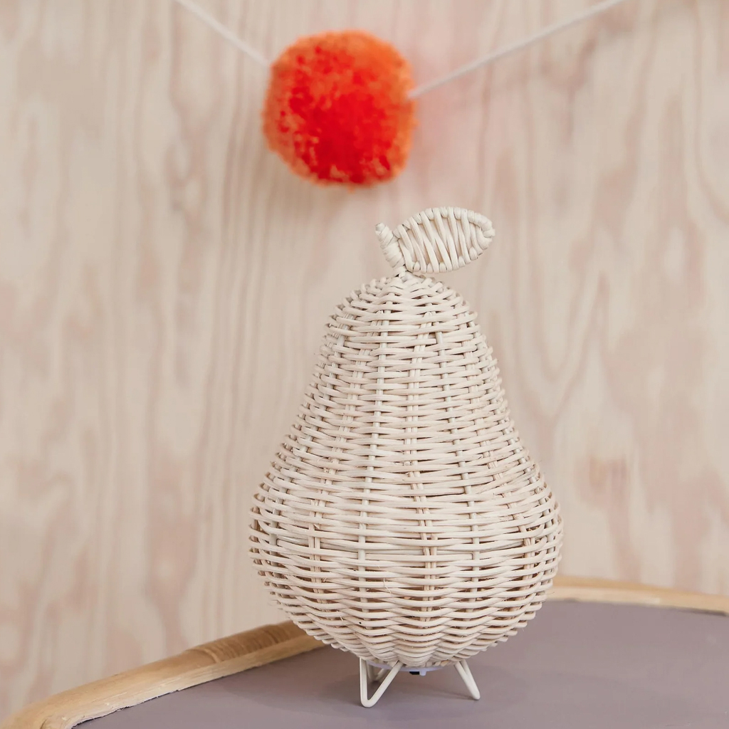 lampe en rotin enfant en forme de poire