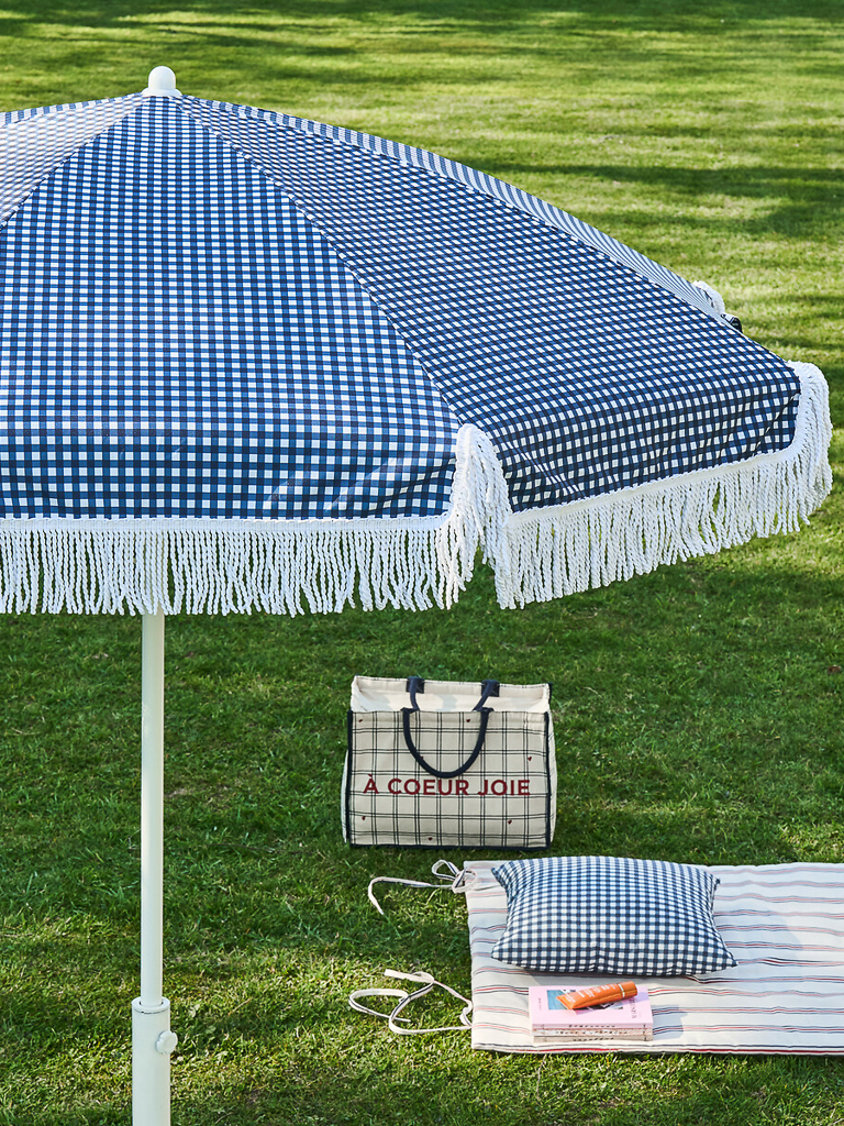 parasol à franges vichy bleu marine