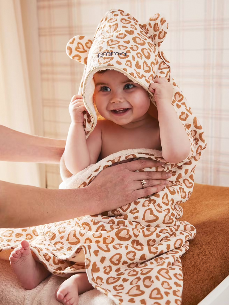 déco léopard chambre bébé