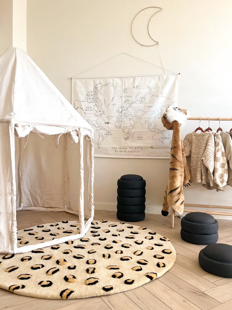 déco léopard chambre bébé