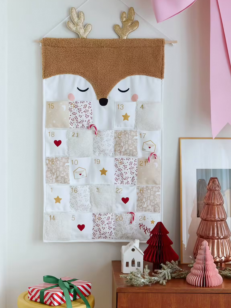 calendrier de l'avent en tissu renne à remplir