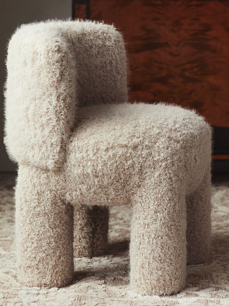 petit fauteuil en fausse fourrure