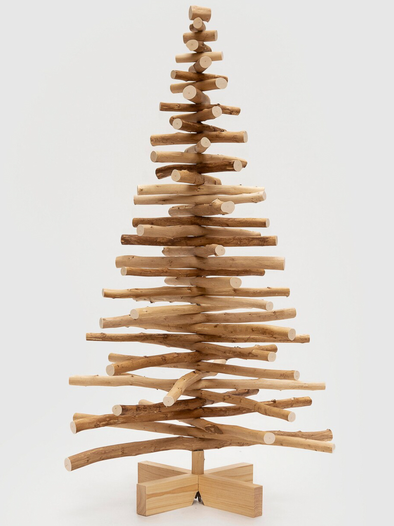 sapin de noël en bois de noisetier