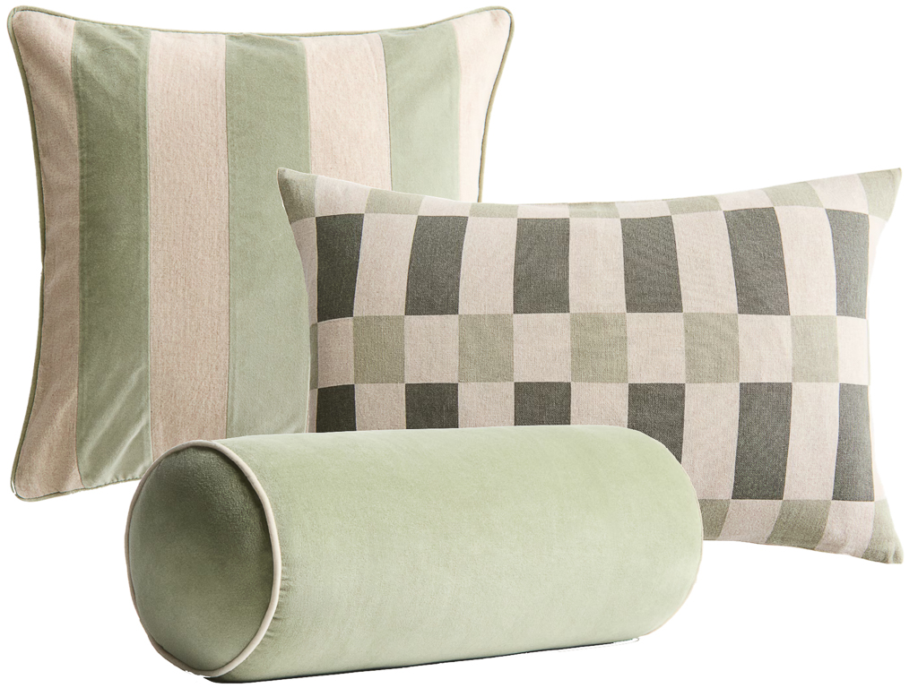 comment assortir des coussins dépareillés sur le canapé