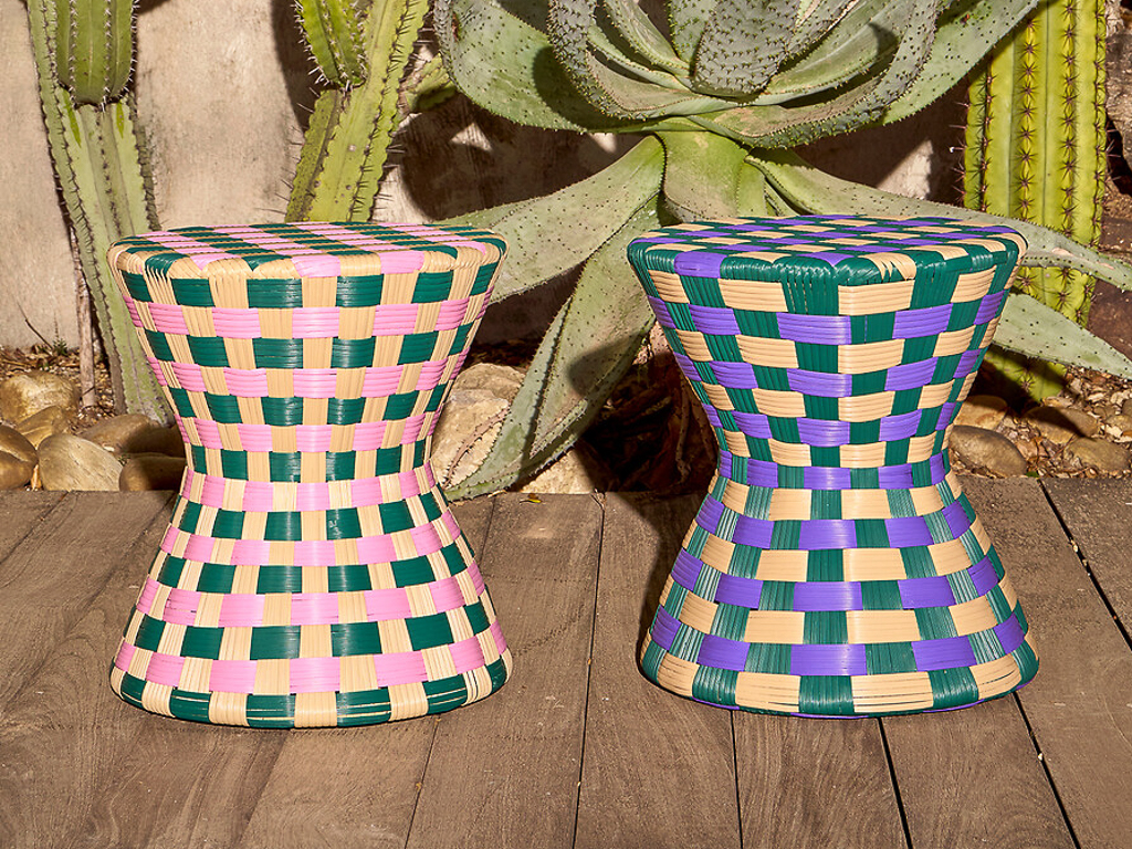table d'appoint multicolore jardin