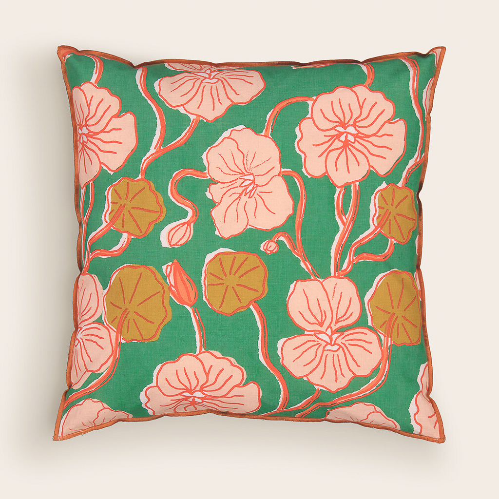 coussin fleuri vert et rose