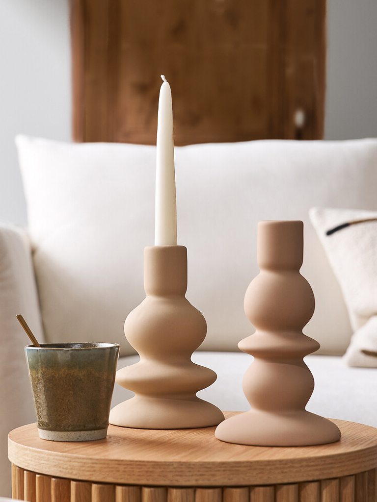bougeoirs en grès beige