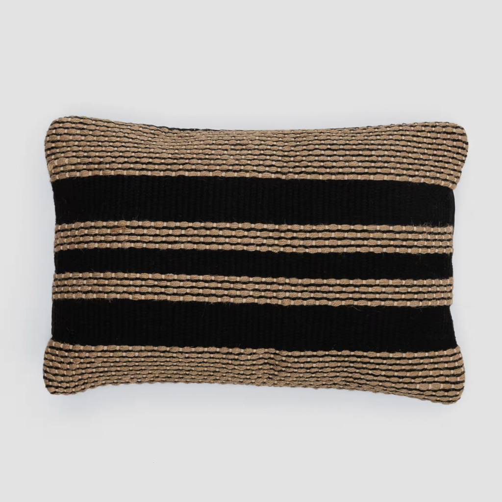 coussin ethnique chic noir et beige