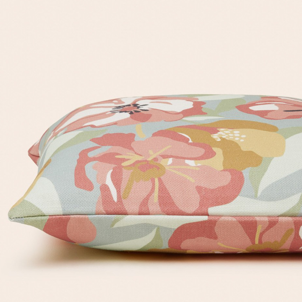 coussin pastel fleuri