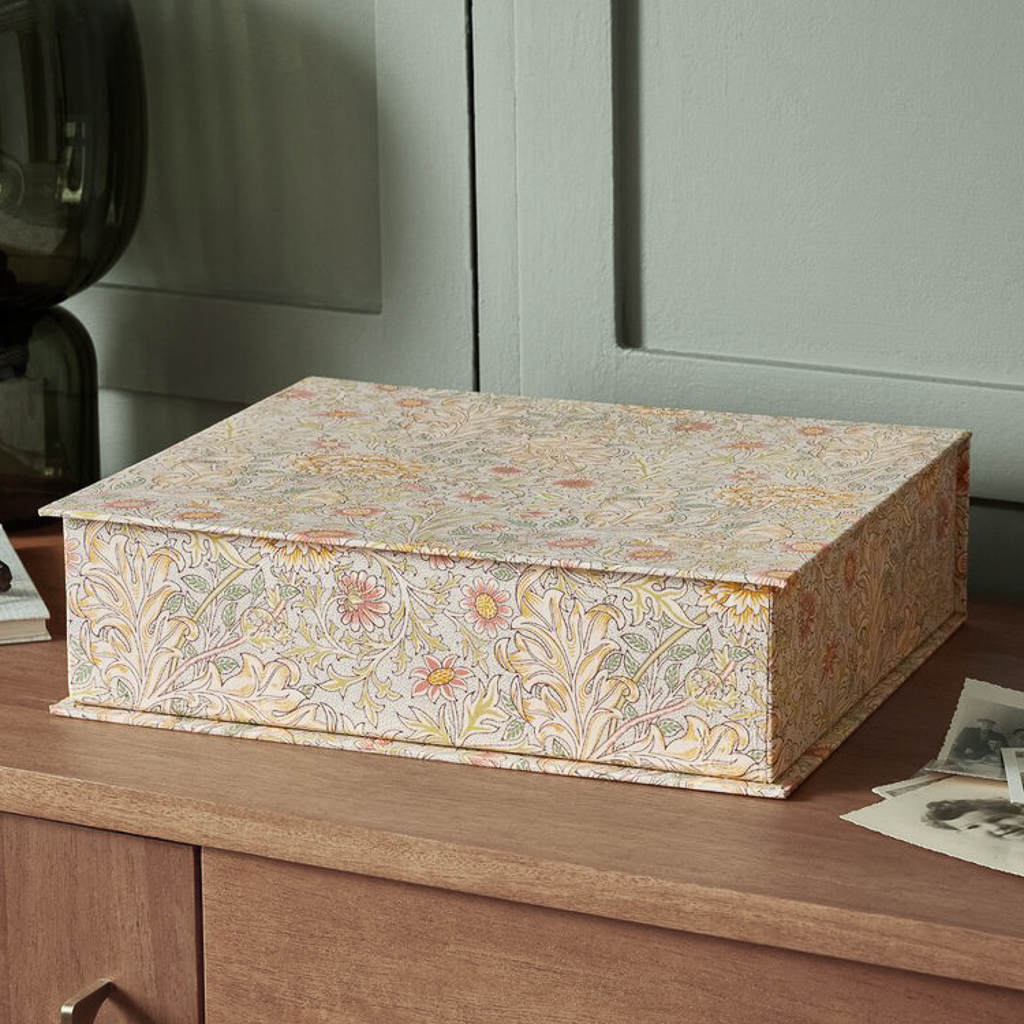 boite motif fleuri