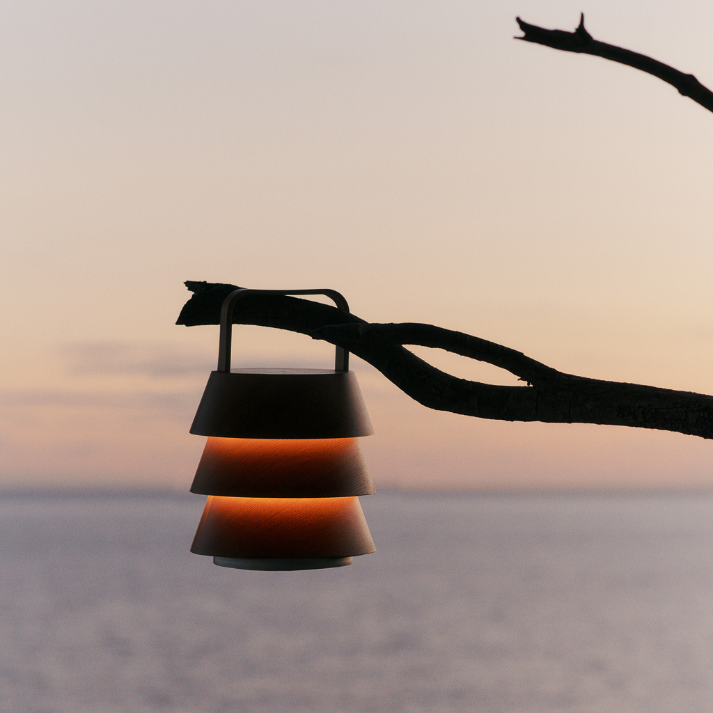 lampe extérieure design en bois