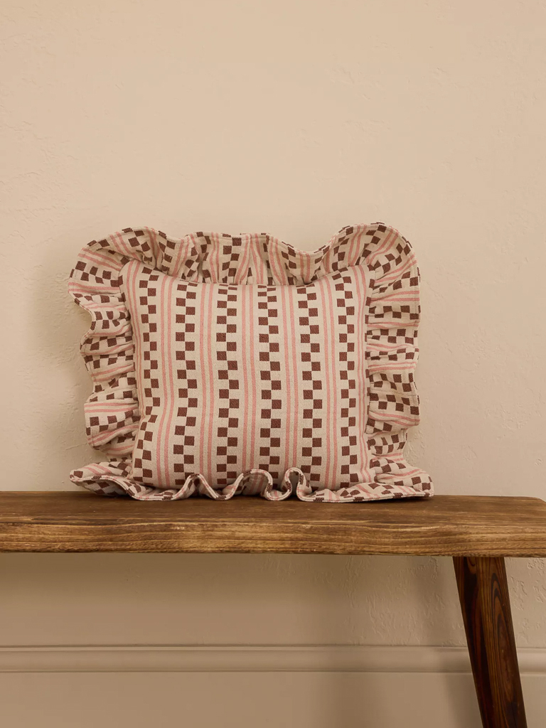 coussin à volants