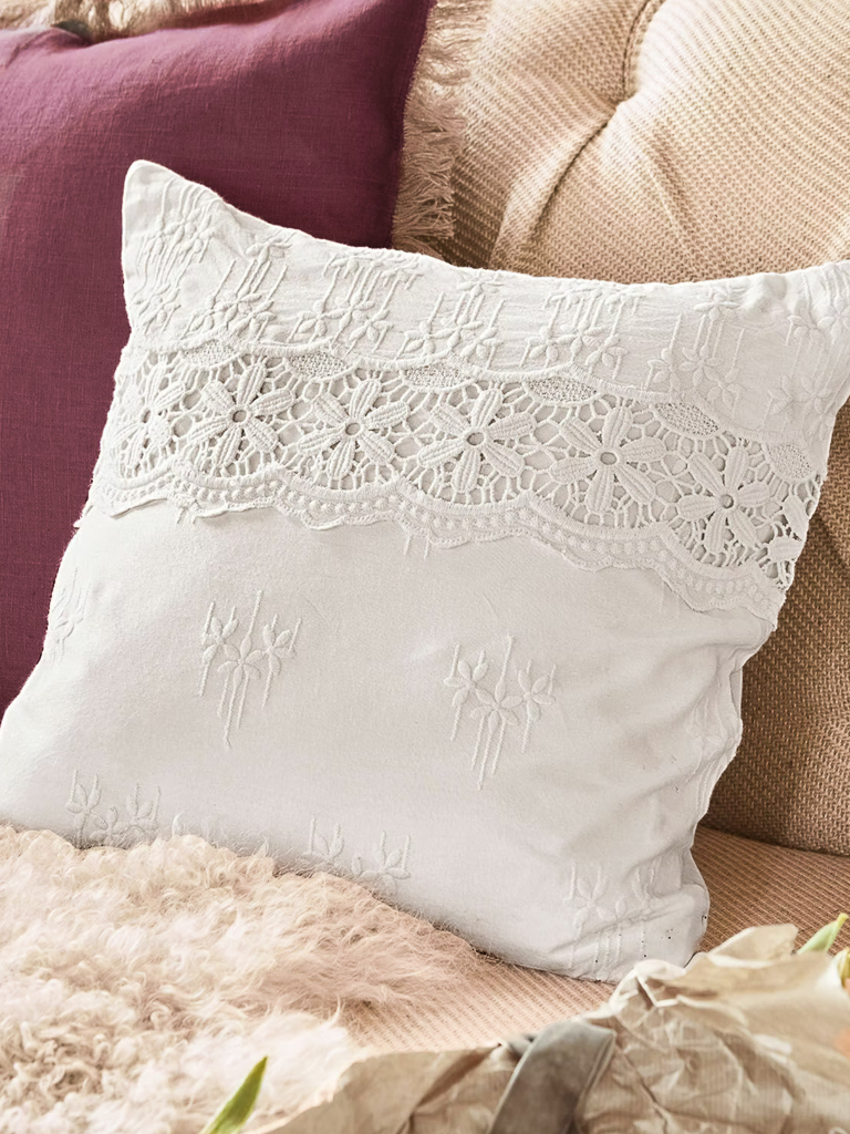 coussin en dentelle
