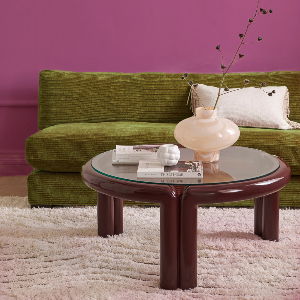 déco bordeaux, vert olive et rose fuchsia