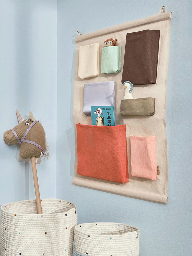 rangement mural enfant