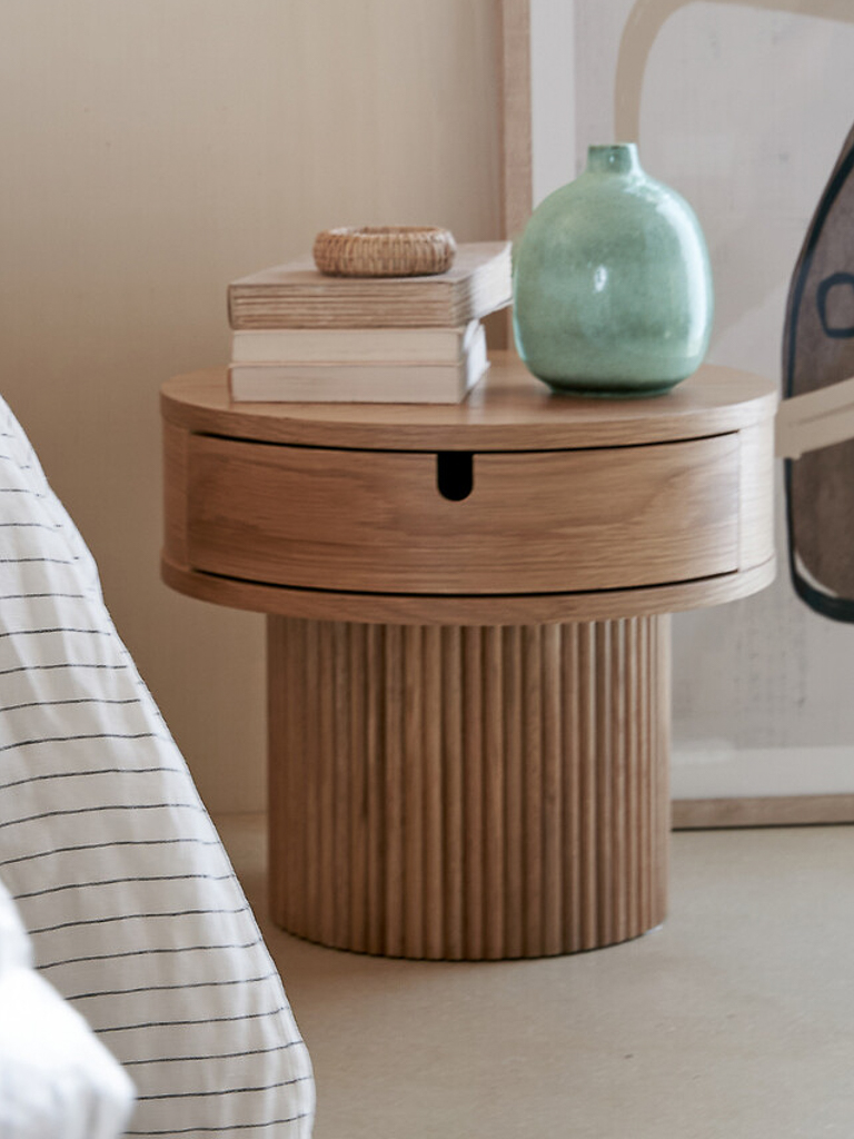 table de chevet design en bois
